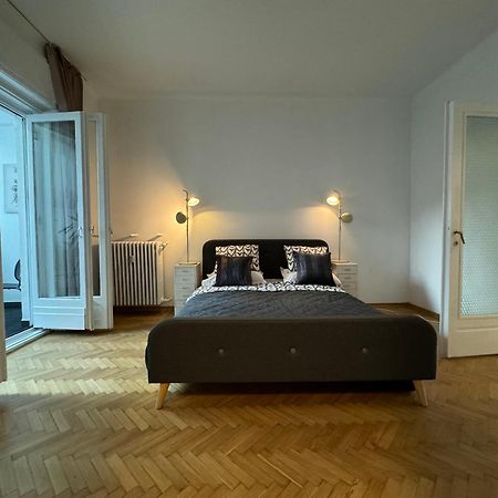 Airy & Beautiful Downtown Apartment Букурещ Екстериор снимка